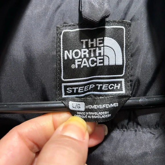 The north face sport winter jacket. - Picture 7 of 9